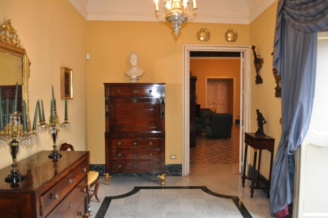 Donna Guia Suite Palermo Exteriör bild