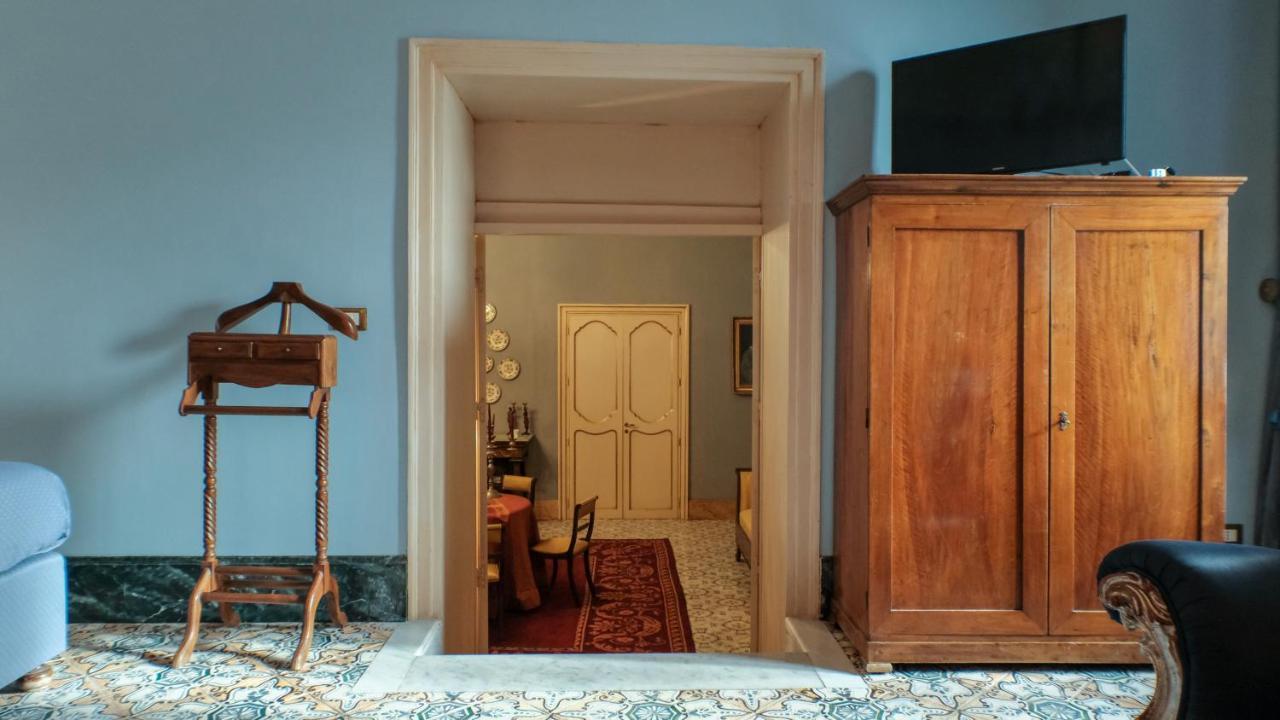 Donna Guia Suite Palermo Exteriör bild
