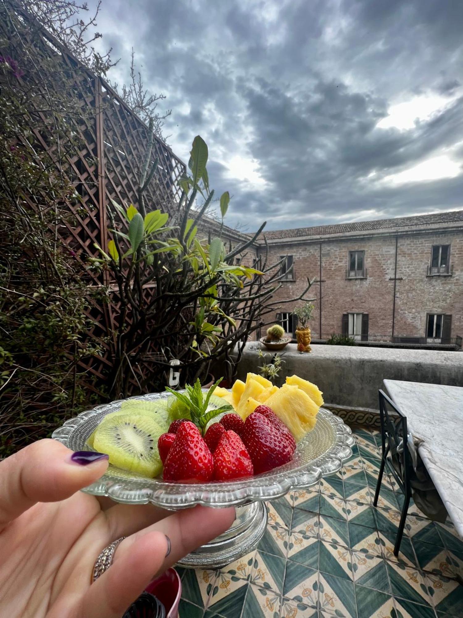Donna Guia Suite Palermo Exteriör bild